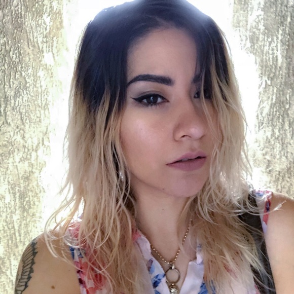 Meet your Posher, Bianca - Picture 1 of 1